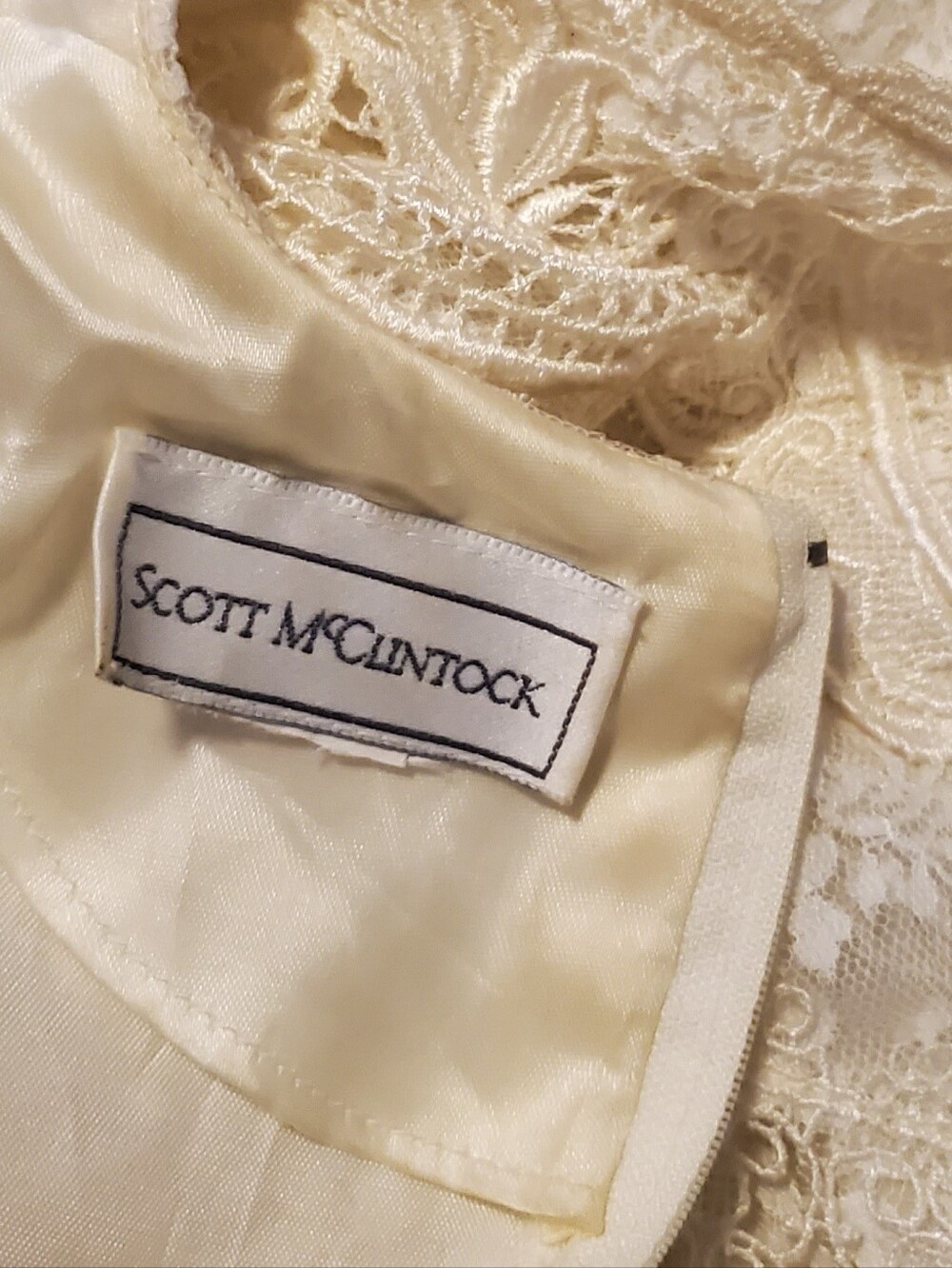 VINTAGE LACE DRESZ - Picture 10 of 10